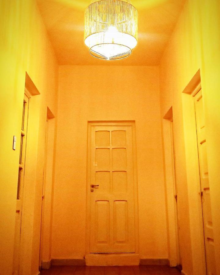 Hostel Lqueen 1 萨尔塔 外观 照片