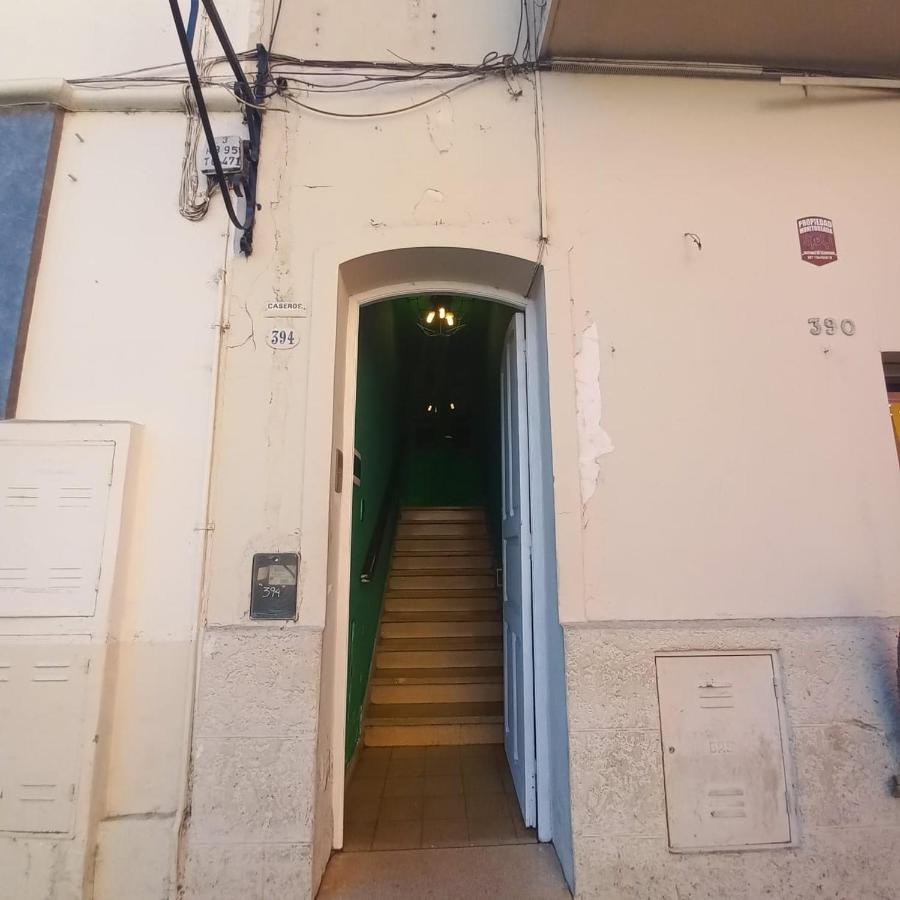 Hostel Lqueen 1 萨尔塔 外观 照片